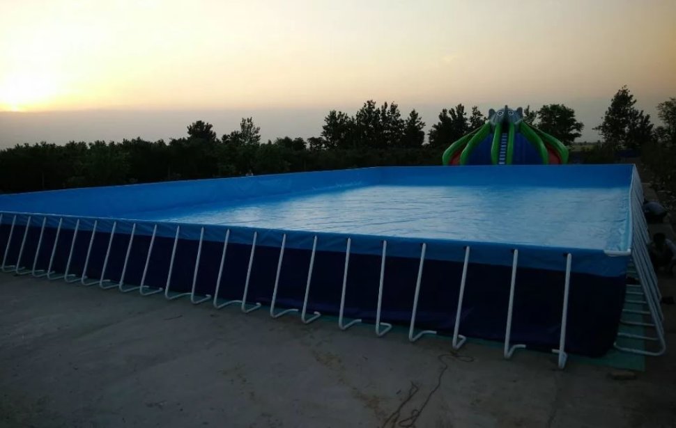 Каркасный летний бассейн для выставки 15 x 20 x 1 метр (рис.1)